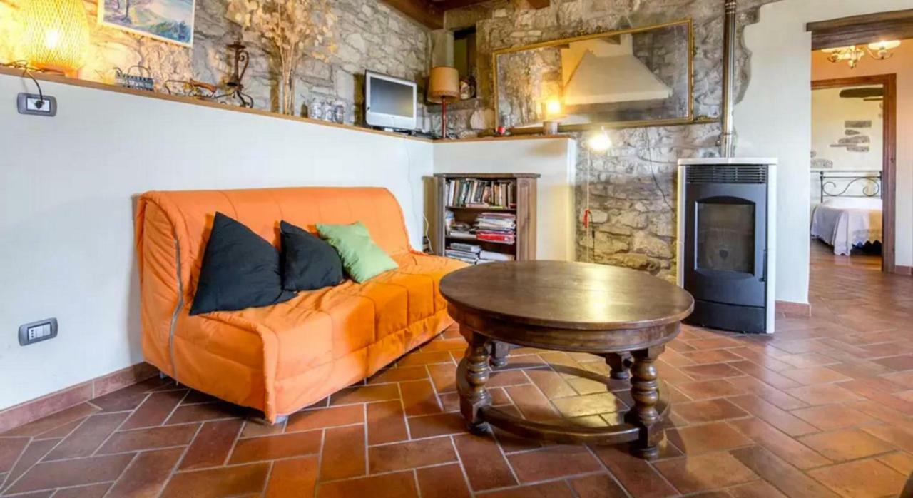 Casa Mazzocchi Vista Su Poppi Villa Екстериор снимка