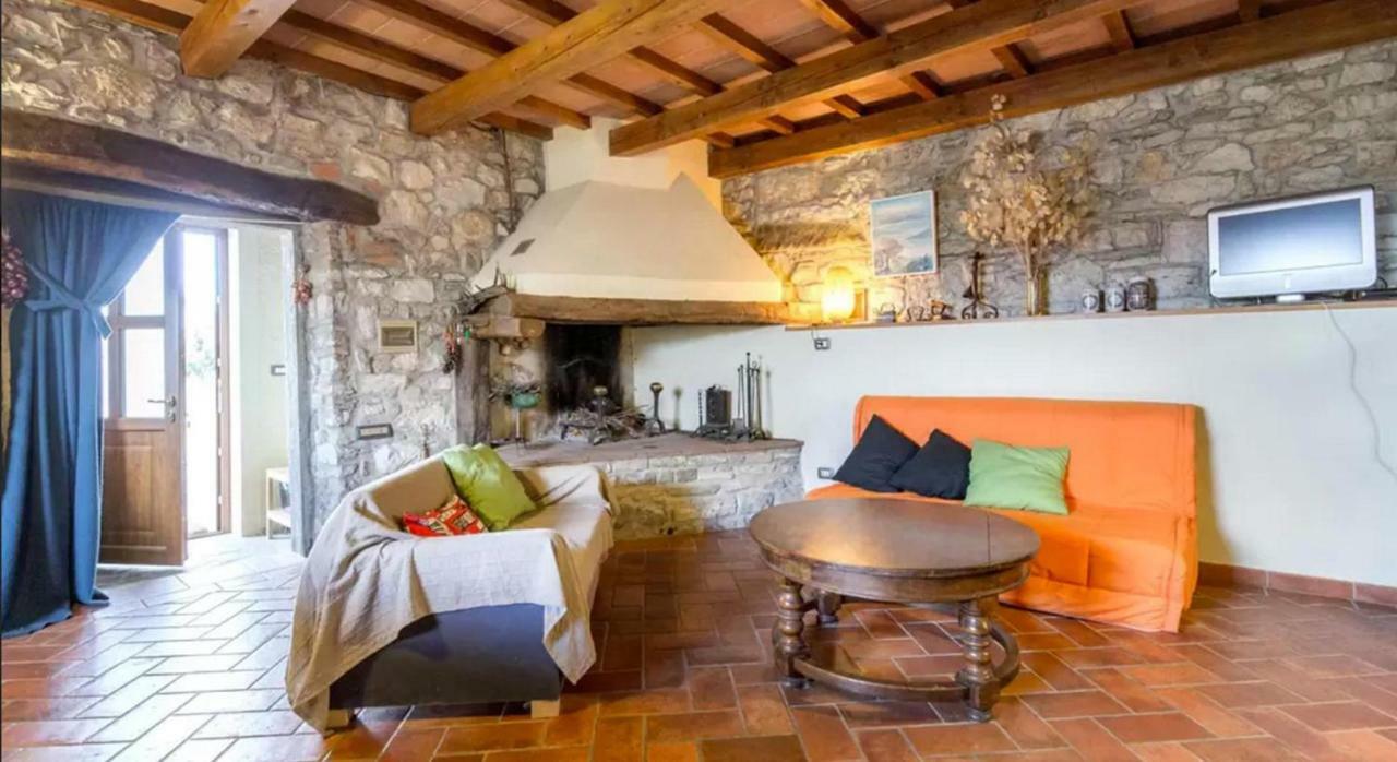 Casa Mazzocchi Vista Su Poppi Villa Екстериор снимка